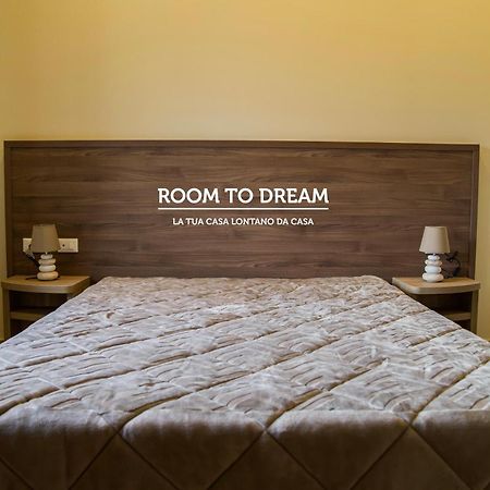 Room To Dream San Valentino Torio Bagian luar foto