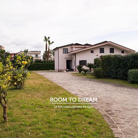 Room To Dream San Valentino Torio Bagian luar foto