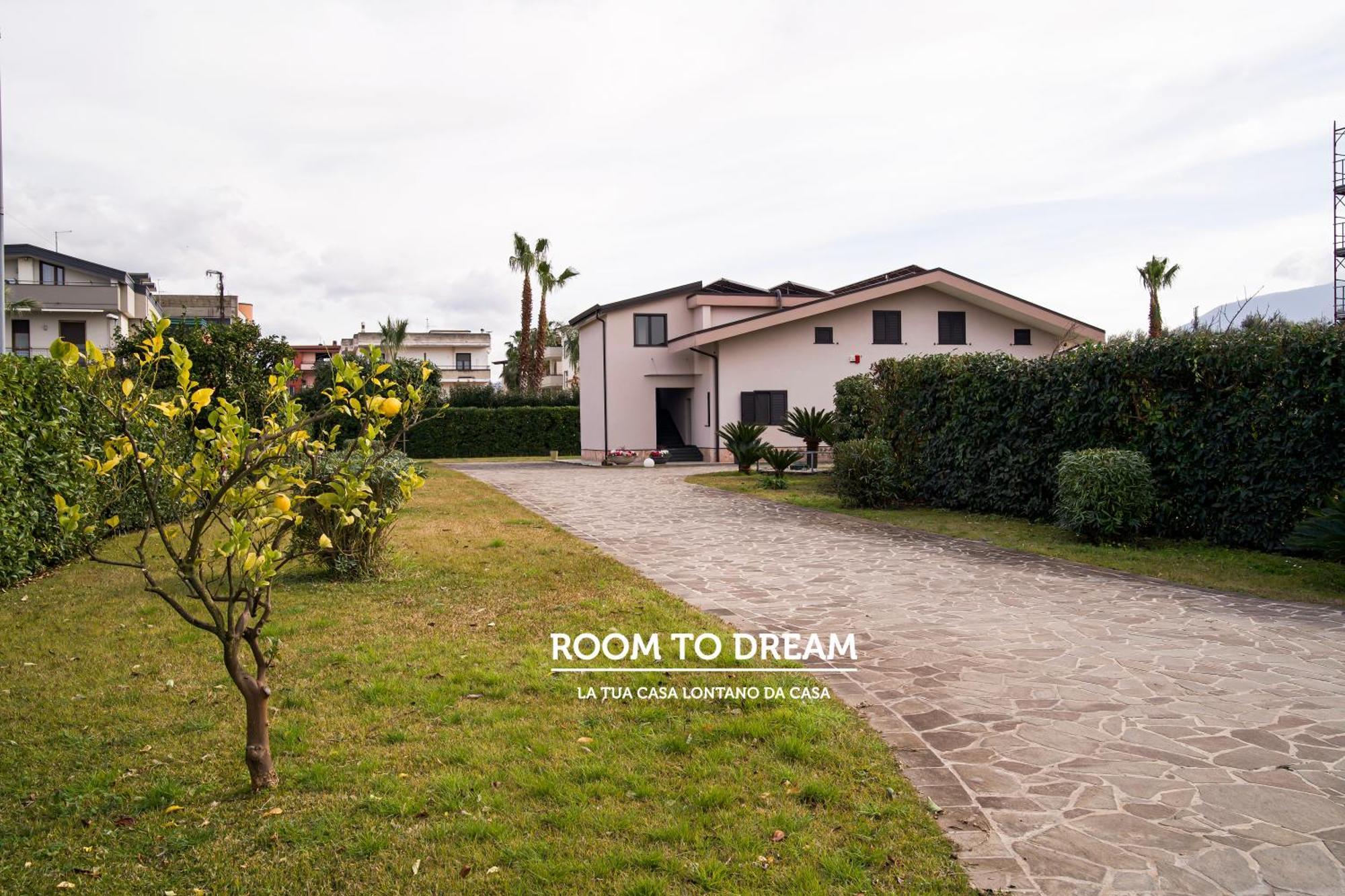 Room To Dream San Valentino Torio Bagian luar foto