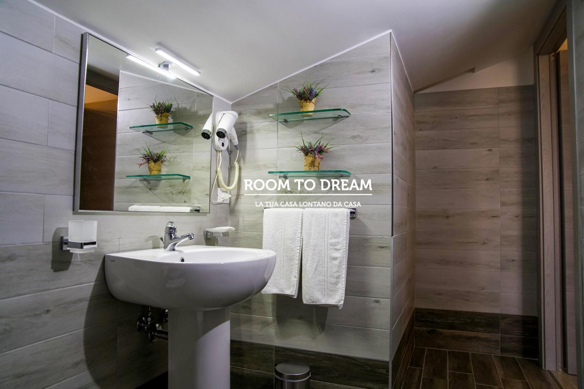 Room To Dream San Valentino Torio Bagian luar foto