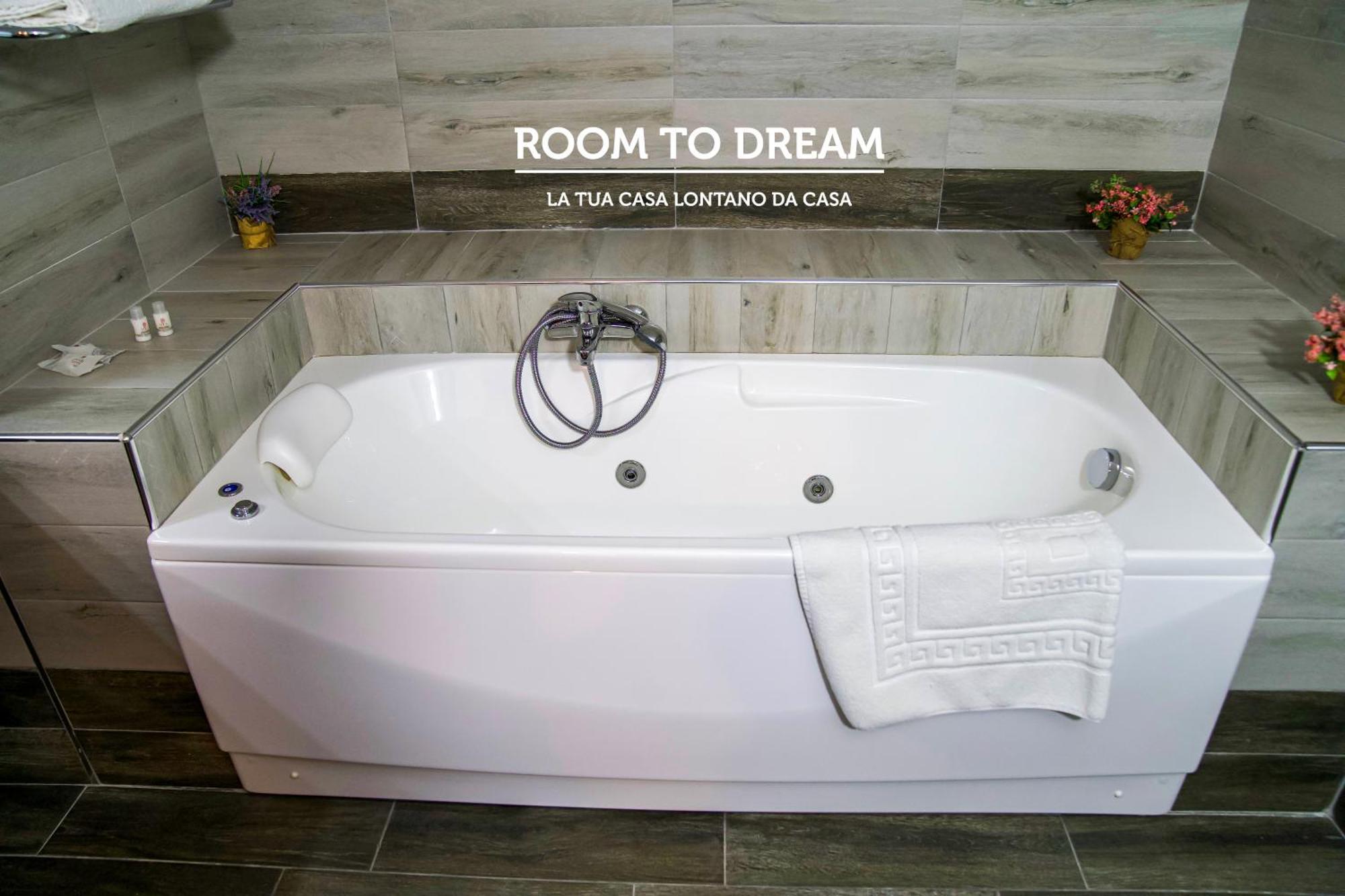 Room To Dream San Valentino Torio Bagian luar foto